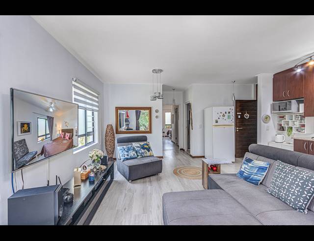 2 BEDROOM APARTMENT FOR SALE IN JACKAL CREEK GOLF ESTATE